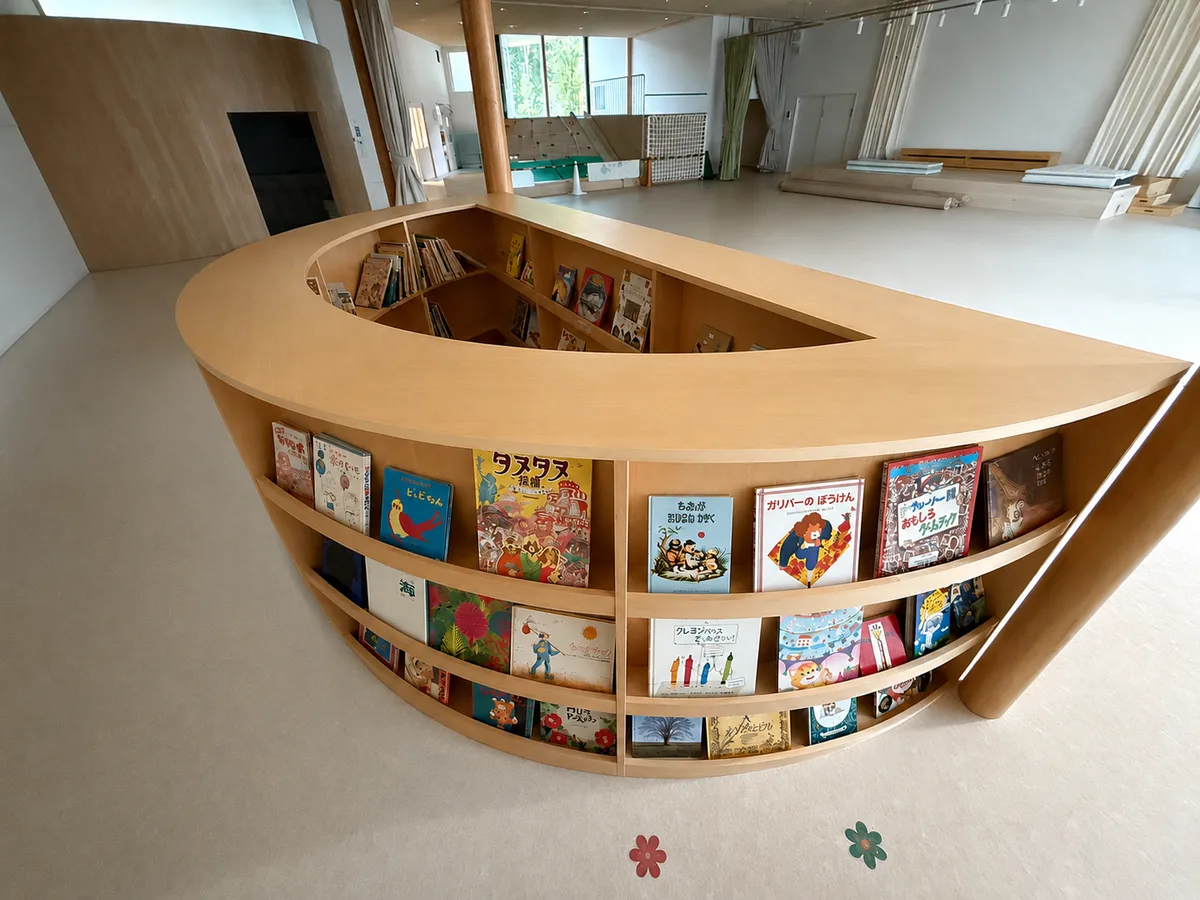 自社工場組み立て什器